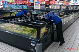 One store of the Energy-saving renovation project of Wal-Mart Supermarket—Adding glass lid of island freezer for Wal-Mart store #307