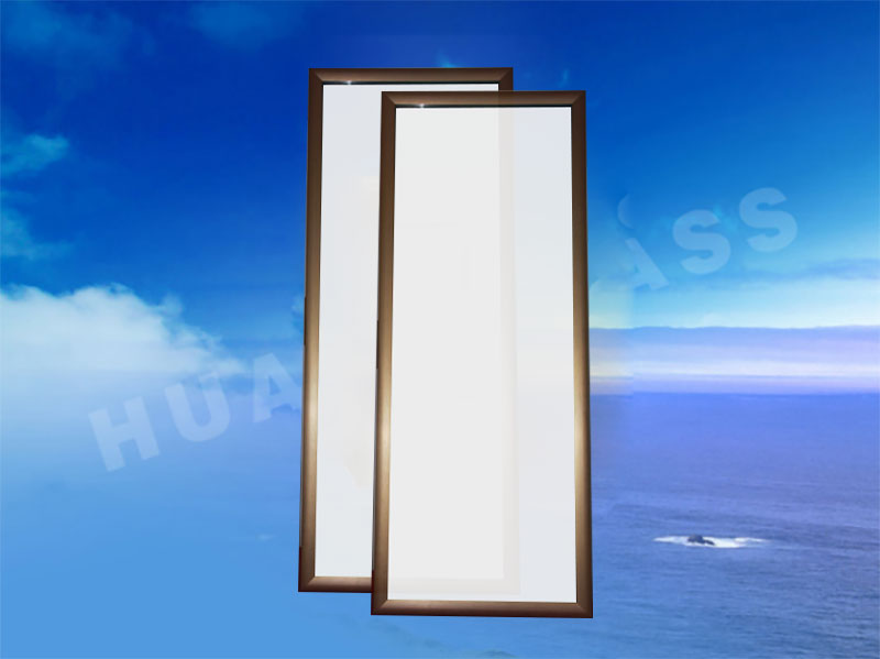 Commercial display cabinet glass door