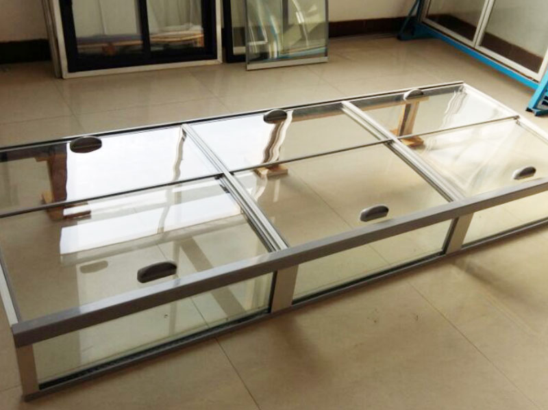 Supermarket display cabinet glass door & frame system